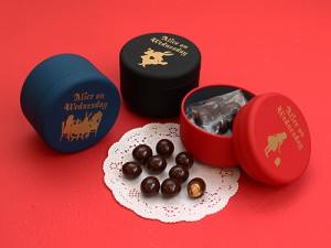 プチ缶入りチョコ　500円+税